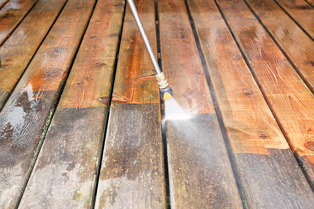 Best Sidewalk Pressure Washing  in Golden Hills, CA